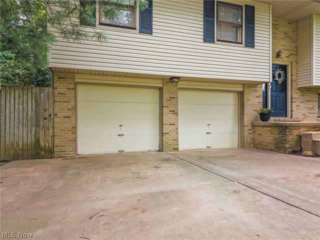 7910 Burkey Road NW, North Canton, OH 44720
