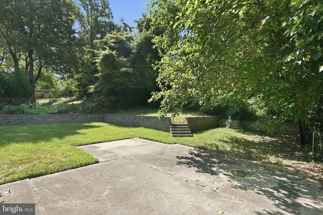 1921 RUATAN ST, Hyattsville, MD 20783
