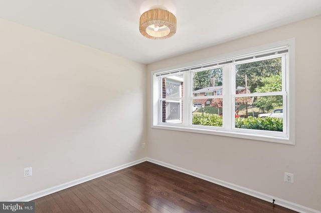 1921 RUATAN ST, Hyattsville, MD 20783