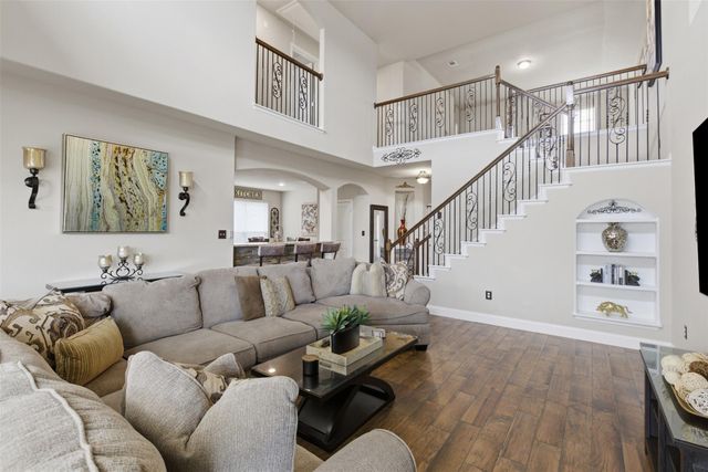483 Algaroba LOOP, Buda, TX 78610