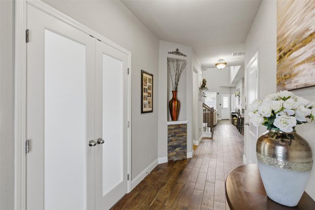 483 Algaroba LOOP, Buda, TX 78610