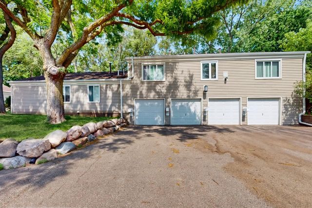 7401 Landau Drive 7401, Bloomington, MN 55438