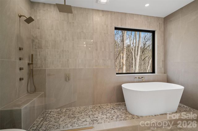 643 Settlers Trail, Mars Hill, NC 28754