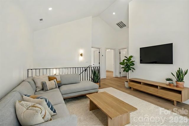 643 Settlers Trail, Mars Hill, NC 28754