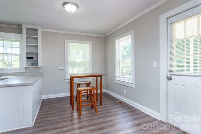 109 Hillcrest Drive, Bessemer City, NC 28016