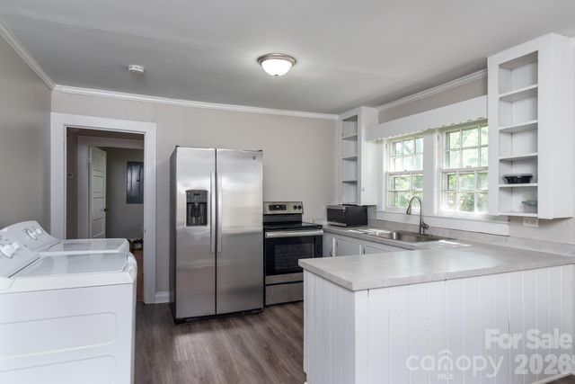 109 Hillcrest Drive, Bessemer City, NC 28016