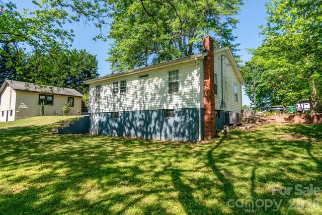 109 Hillcrest Drive, Bessemer City, NC 28016