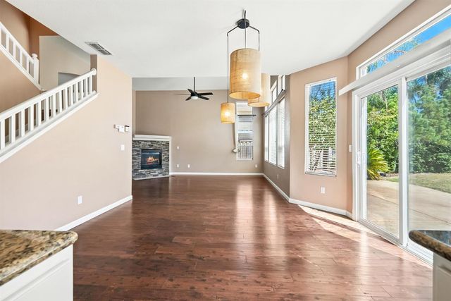 1120 Clydebank Ln, Folsom, CA 95630