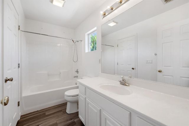 1120 Clydebank Ln, Folsom, CA 95630