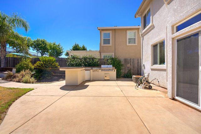 1120 Clydebank Ln, Folsom, CA 95630