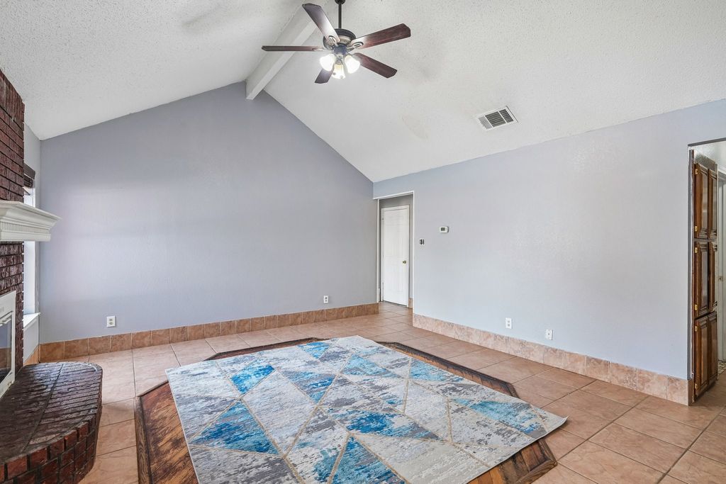 609 Ruth Drive, Kennedale, TX 76060 — photo 5