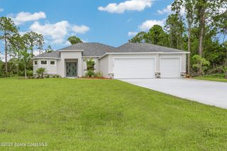 8025 Babcock Street SE, Grant-valkaria, FL 32909