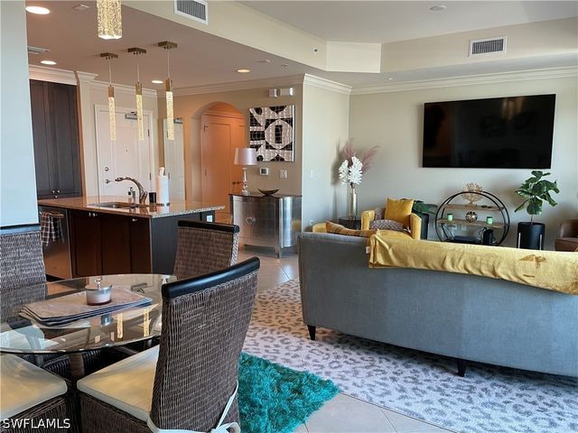 9115 Strada PL 5417, Naples, FL 34108