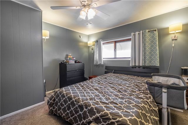 751 6th St, Pitcairn, PA 15140