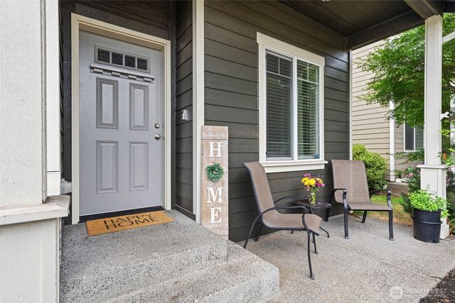 9385 Prairie Wind Street SE, Yelm, WA 98597