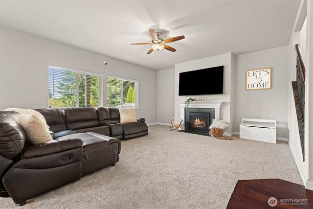 9385 Prairie Wind Street SE, Yelm, WA 98597