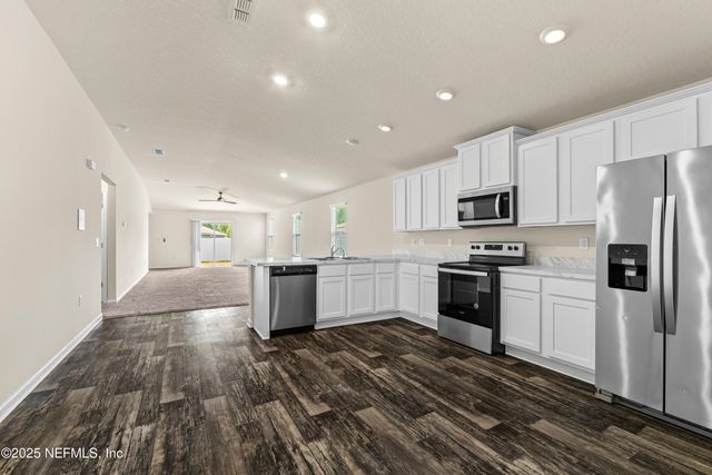 3160 COLD LEAF Way, Green Cove Springs, FL 32043