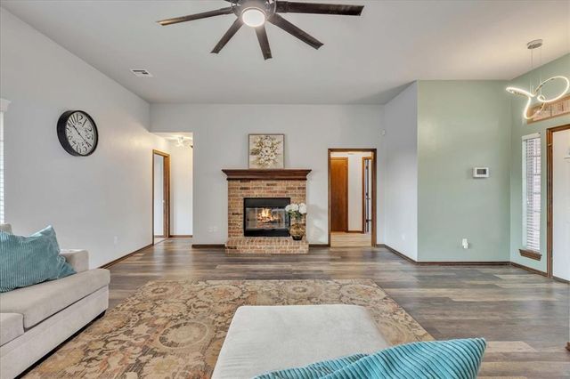 1174 NW Misty Lane, Piedmont, OK 73078