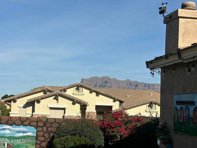 8348 S LUCKY SEVEN Court, Gold Canyon, AZ 85118