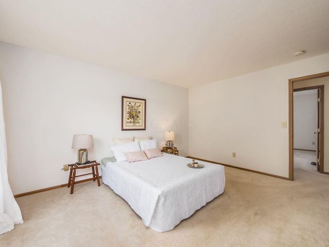 1115 Arbor Oaks Lane, Galloway, OH 43119