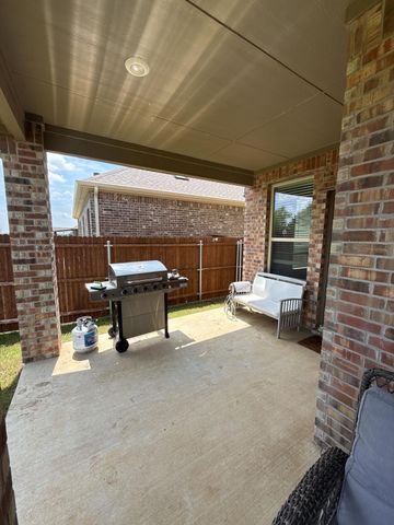 3815 Cribbing Trail, Aubrey, TX 76227