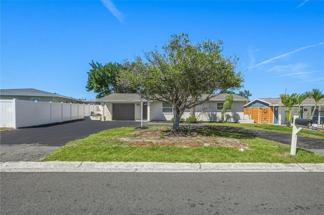 11525 81ST PLACE, Seminole, FL 33772