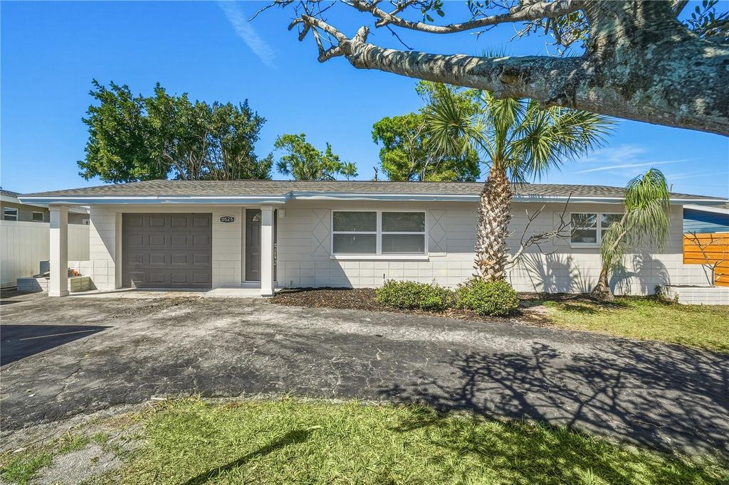 11525 81ST PLACE, Seminole, FL 33772