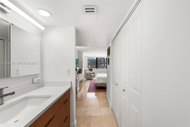 1915 Brickell Ave C1612, Miami, FL 33129