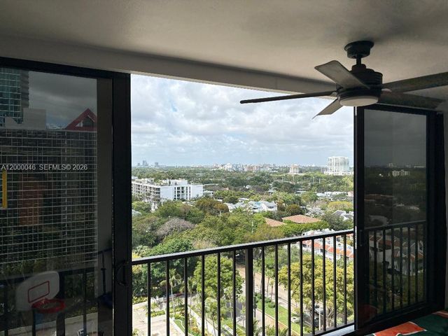 1915 Brickell Ave C1612, Miami, FL 33129