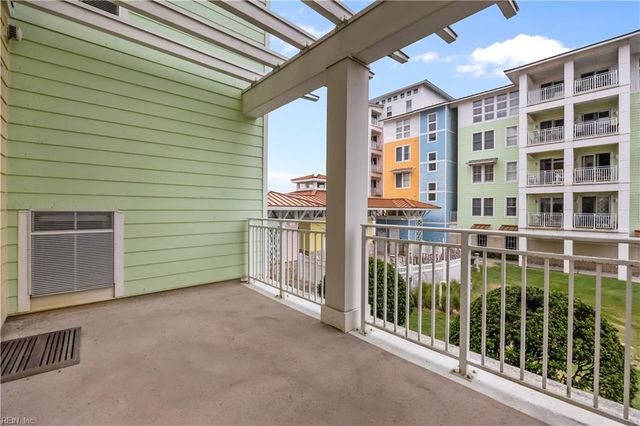 3700 Sandpiper Rd Apt 102A, Virginia Beach, VA 23456