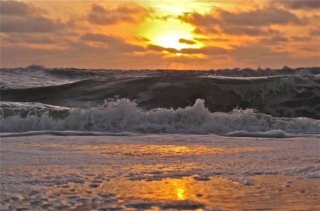 3700 Sandpiper Rd Apt 102A, Virginia Beach, VA 23456