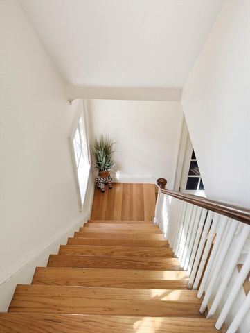 22 Ivy Rd., Belmont, MA 02478