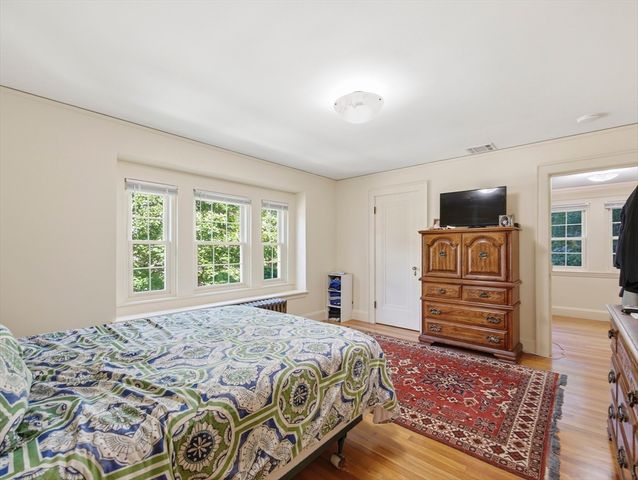 22 Ivy Rd., Belmont, MA 02478