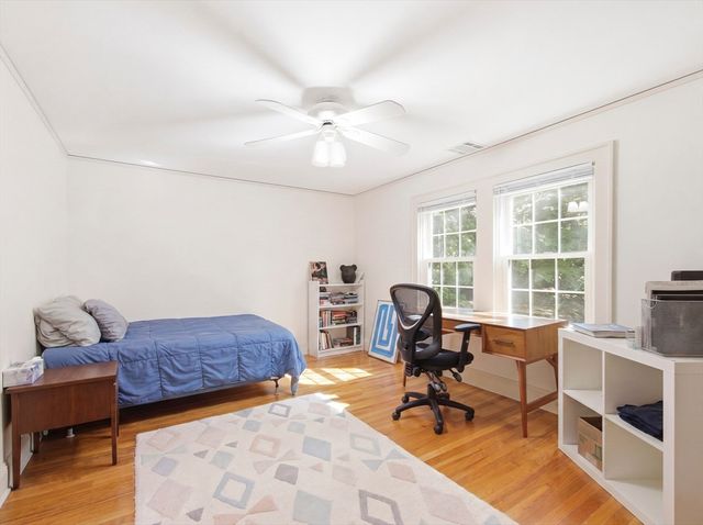 22 Ivy Rd., Belmont, MA 02478
