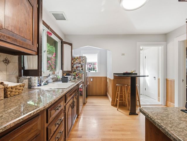 22 Ivy Rd., Belmont, MA 02478