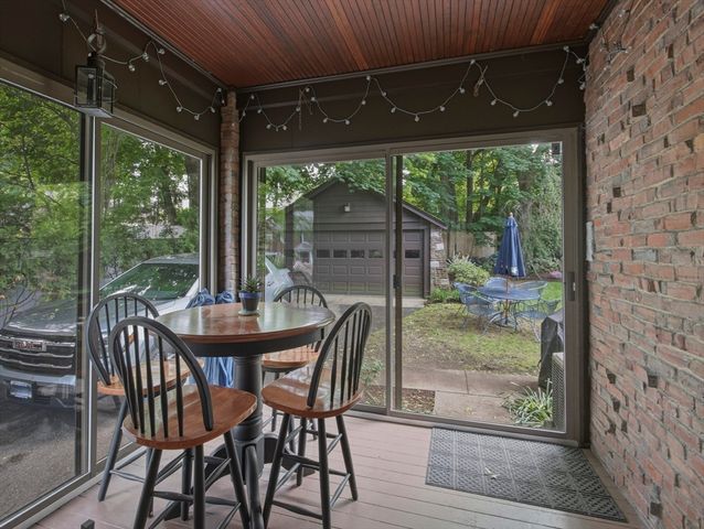 22 Ivy Rd., Belmont, MA 02478