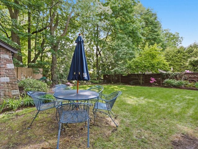 22 Ivy Rd., Belmont, MA 02478