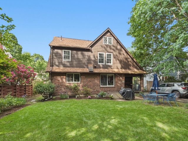 22 Ivy Rd., Belmont, MA 02478