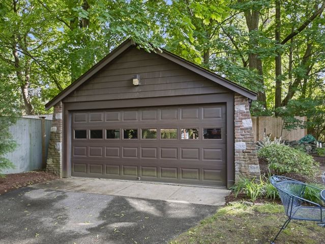 22 Ivy Rd., Belmont, MA 02478