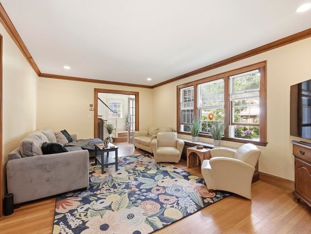 22 Ivy Rd., Belmont, MA 02478