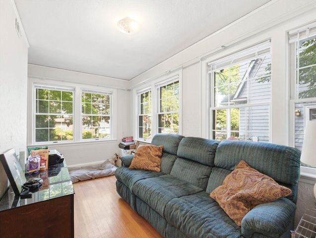 22 Ivy Rd., Belmont, MA 02478