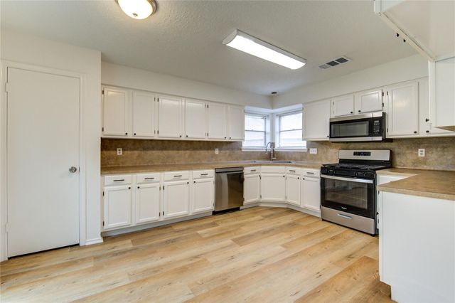 18418 Arbormont Drive, Cypress, TX 77429