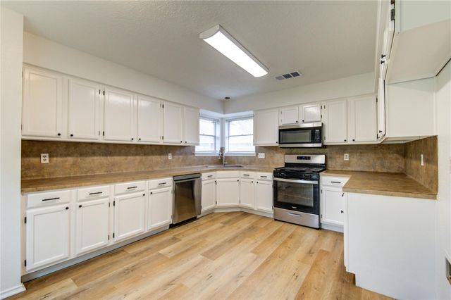 18418 Arbormont Drive, Cypress, TX 77429