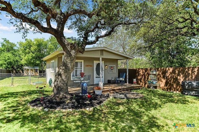 620 E Fm 243, Bertram, TX 78605
