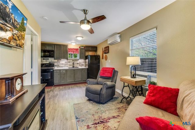 620 E Fm 243, Bertram, TX 78605