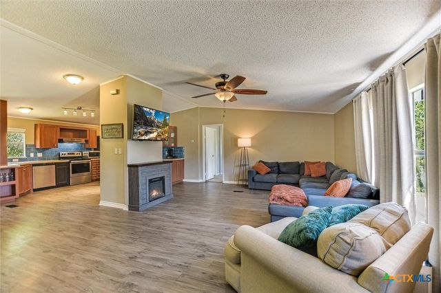 620 E Fm 243, Bertram, TX 78605