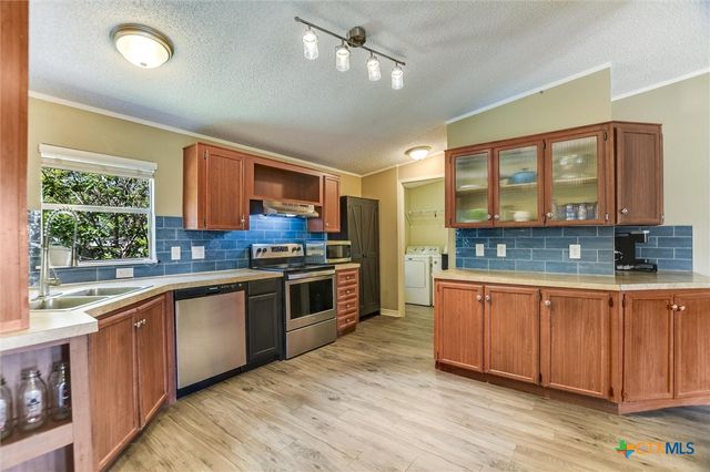 620 E Fm 243, Bertram, TX 78605