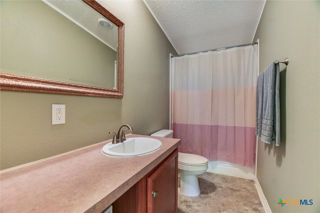 620 E Fm 243, Bertram, TX 78605