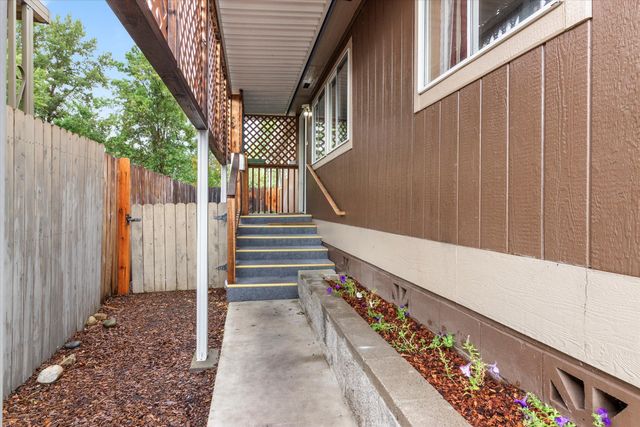 3555 S Pacific Highway Space 123, Medford, OR 97501