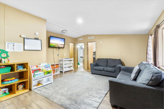 3555 S Pacific Highway Space 123, Medford, OR 97501